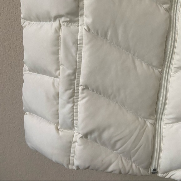 LANDS' END | Cream Down Puffer Full Zip Up Vest Size Small ( 6-8) - Picture 6 of 12